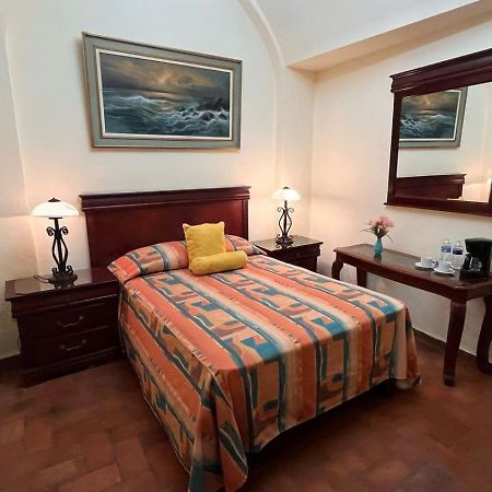 Hotel Antigua Casa De Piedra San Miguel de Allende Luaran gambar