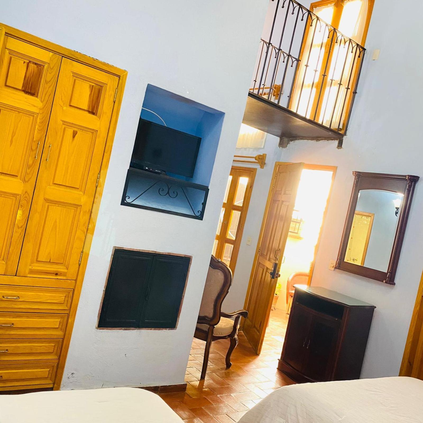 Hotel Antigua Casa De Piedra San Miguel de Allende Luaran gambar