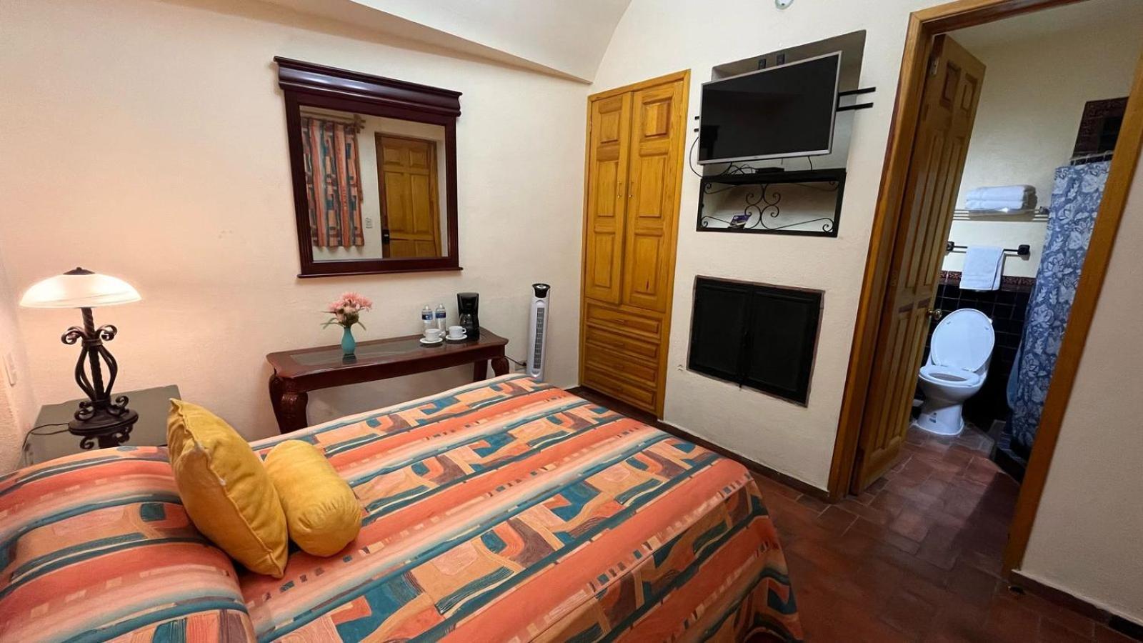 Hotel Antigua Casa De Piedra San Miguel de Allende Luaran gambar