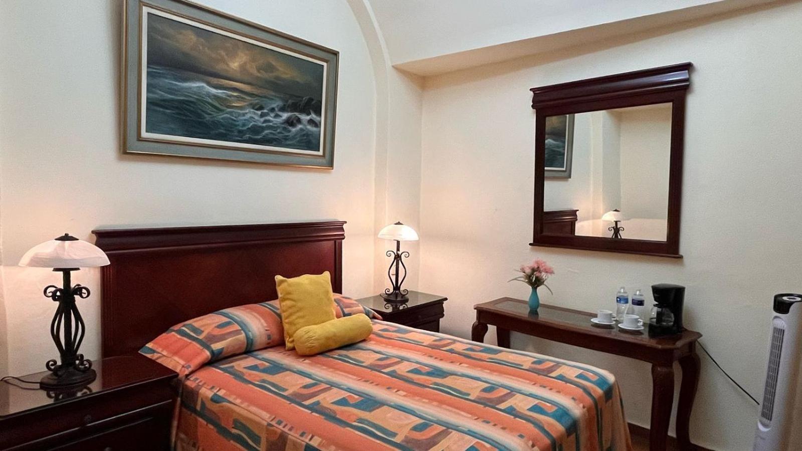 Hotel Antigua Casa De Piedra San Miguel de Allende Luaran gambar